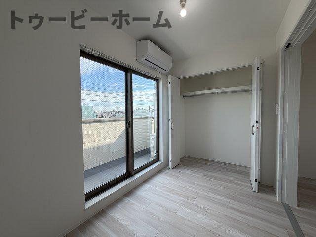 ジーメゾン狭山入間川レストの寝室|開放的な寝室です