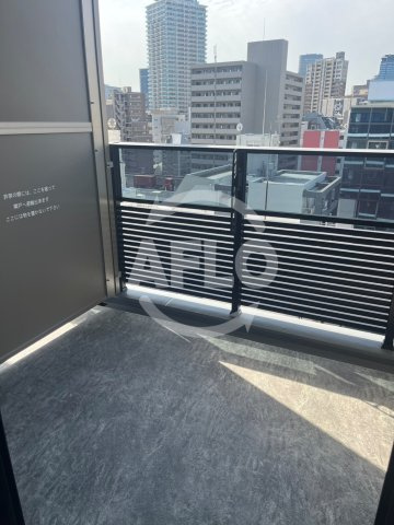 シーズンフラッツ南森町PREMIERのバルコニー