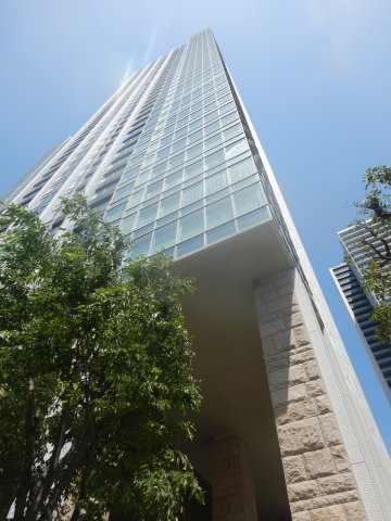 World City Towers Capital Towerの外観