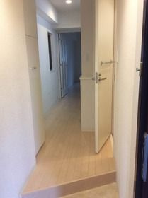 ファインクレスト赤羽の玄関