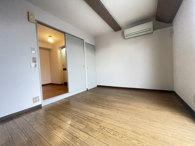 寝屋川市池田旭町の賃貸マンションの寝室