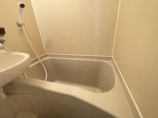 寝屋川市池田旭町の賃貸マンションの浴室