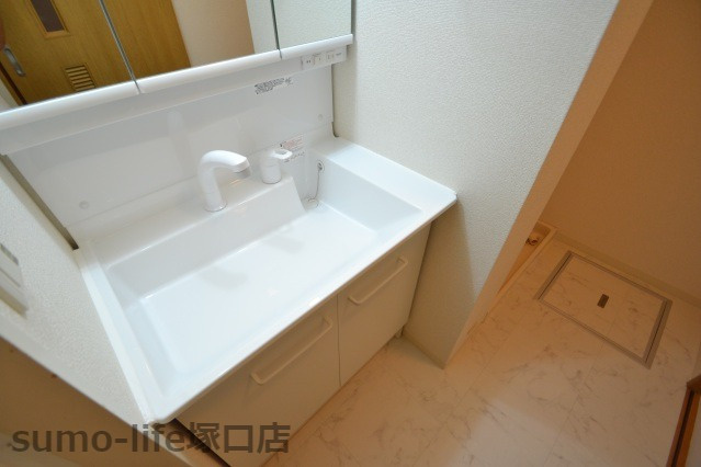 ケーフィル塚口の洗面所
