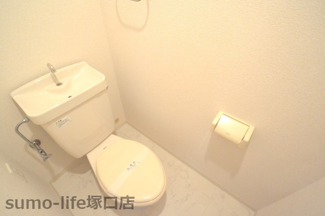 ケーフィル塚口のトイレ