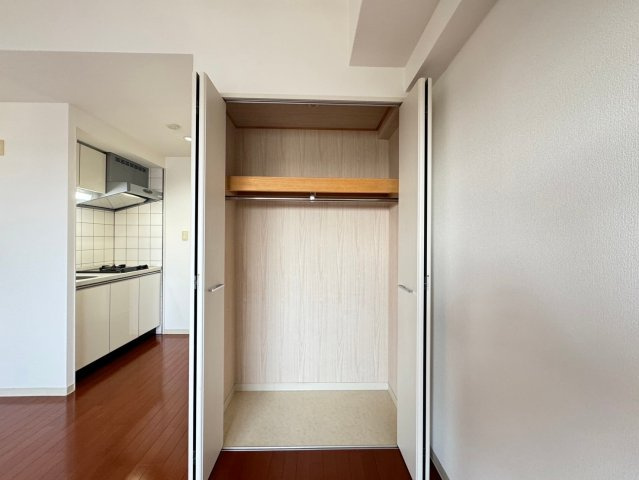 神戸市灘区水道筋６丁目の賃貸マンションの収納
