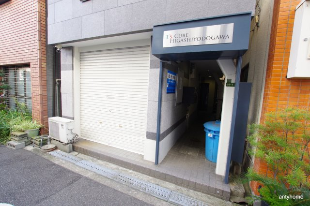 ティーズキューブ東淀川　仲介手数料無料のエントランス
