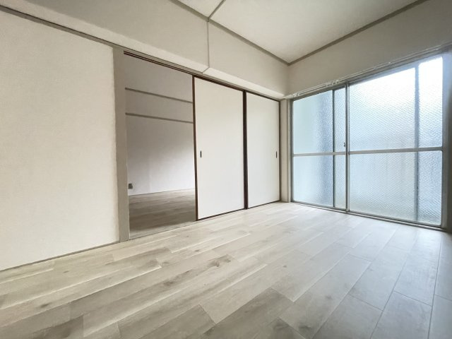 寝屋川市成田西町の賃貸マンションの寝室