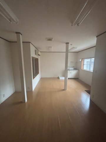 御厨東店舗・事務所の内装