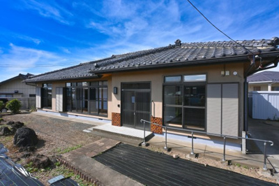 【外観】 | 太田市大原町1期　中古戸建住宅 | 日当たりの良い南向き平屋建てです♪敷地も広々としていて過ごしやすい♪
