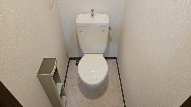 ヴィラ東新宿Ｂのトイレ