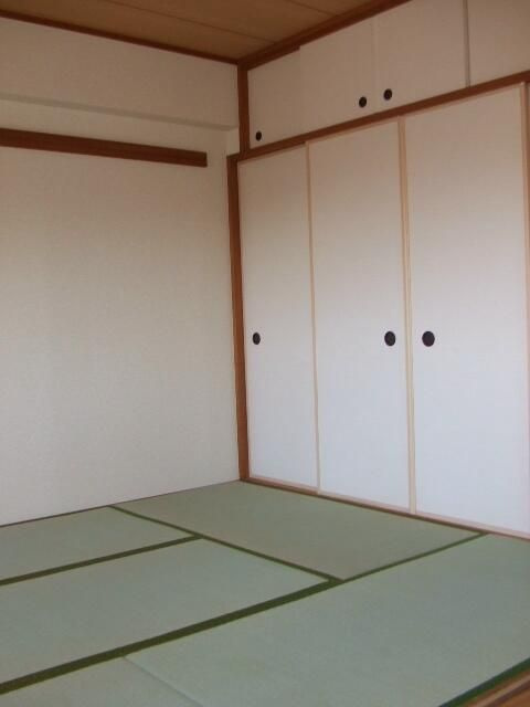 ビラージュ壱番館の寝室