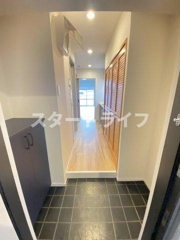 大阪市淀川区西宮原１丁目の賃貸マンションの玄関