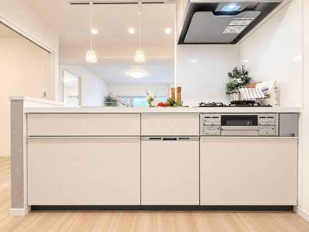 【キッチン】 | 恒陽大和マンション | ◆浄水器一体型なのでシンクまわりがスッキリ！ハンドシャワー付きで便利。