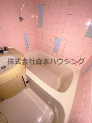 【浴室】 | 　森岡ハイツ | お風呂で日々の疲れを落としましょう