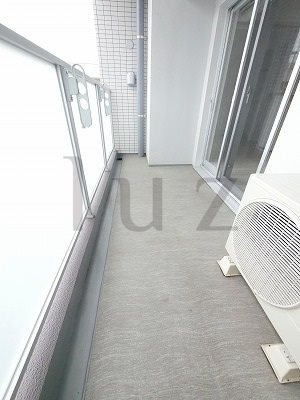 リヴシティ横濱新川町弐番館のバルコニー