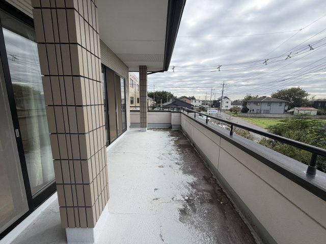 上長磯町中古住宅のバルコニー|■南面のワイドバルコニー！