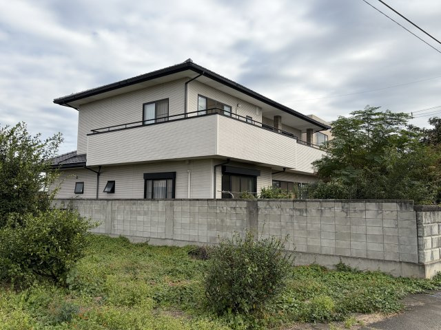 上長磯町中古住宅の外観|■南西側より