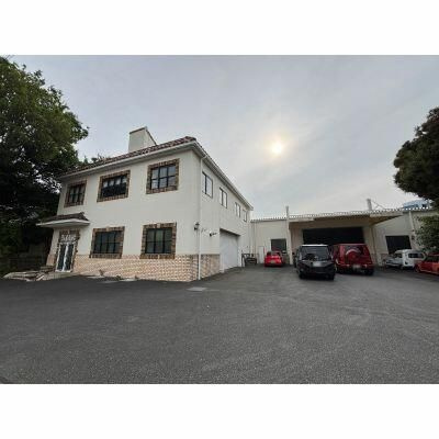 厚木市岡田５丁目倉庫の外観