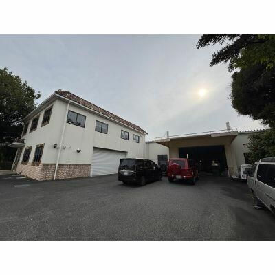厚木市岡田５丁目倉庫の外観
