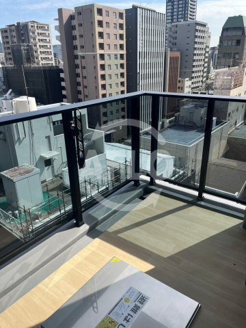 シーズンフラッツ南森町PREMIERのバルコニー
