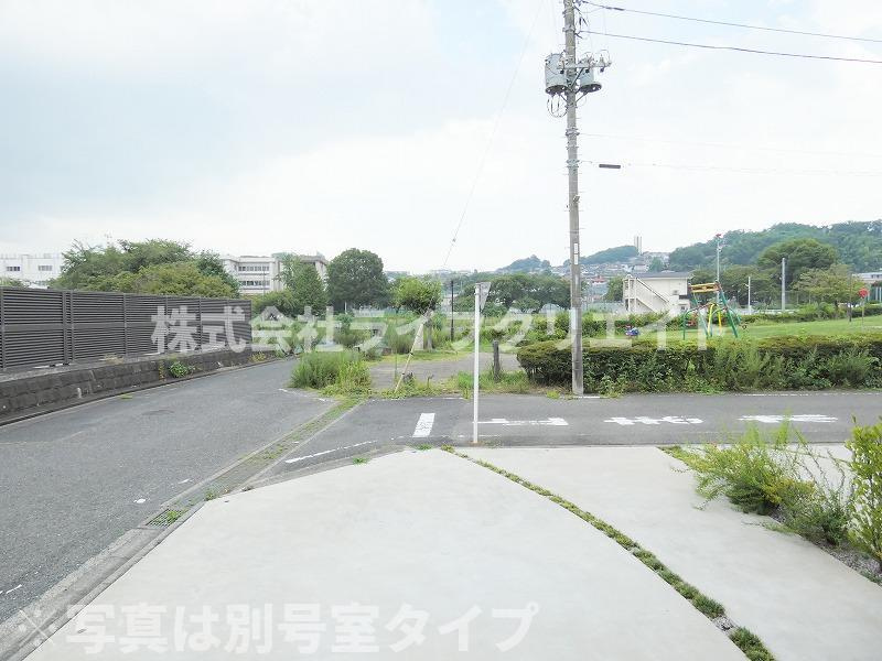 デューメゾンの駐車場