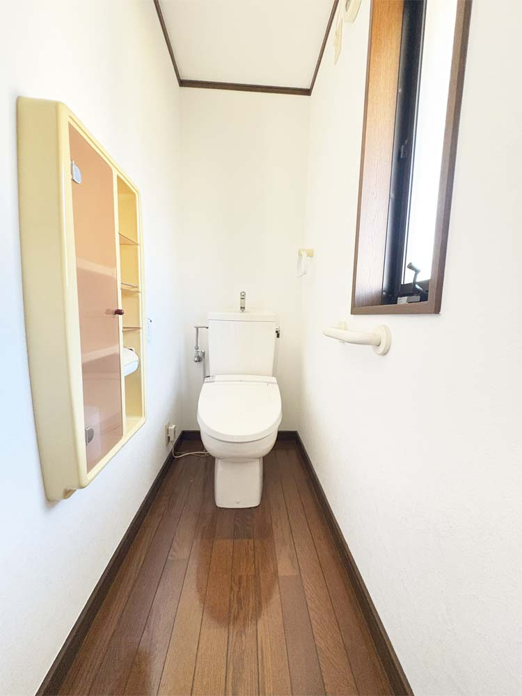 星和台２丁目貸戸建のトイレ|ゆったりとした空間のトイレです