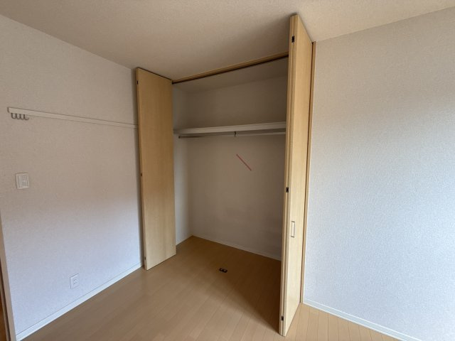 クラヴィエ南町ノ坪Ｄの収納