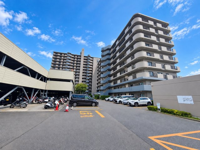 【外観】 | モアステージ大和ライラックの街　鶴間駅歩ける圏内/動物可/オートロック付/EV付き | ◆しっかりとした造りと清潔感のある外観が魅力。安心してお住まいいただける一邸です。
