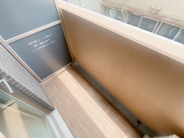 【バルコニー】 | クレイシア三軒茶屋