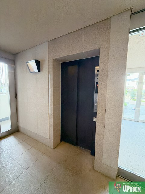 パークアクシス白壁のロビー