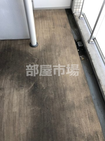テルマエドムス根岸のバルコニー