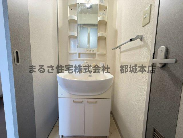 ハリファーストの独立洗面台