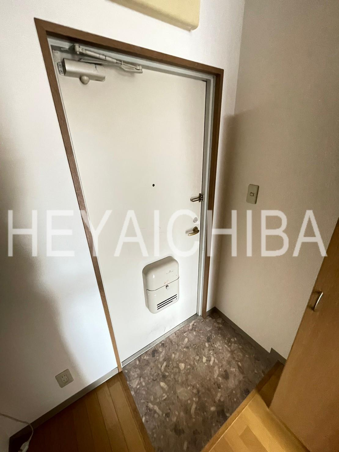 アーテプルミエ亀戸の玄関