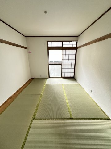 宮崎台ハイツの居間・リビング