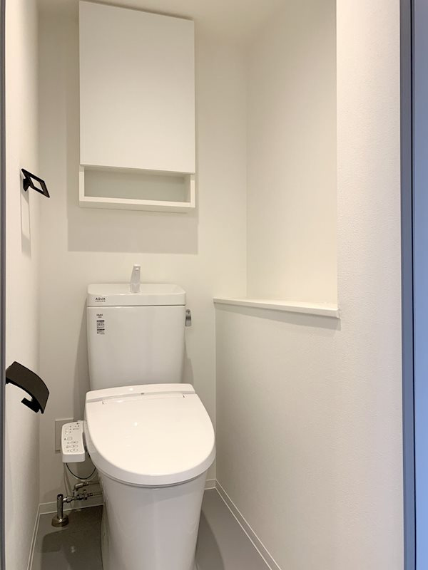 新品家具付きマンション不老町1(KaGood神奈川)のトイレ