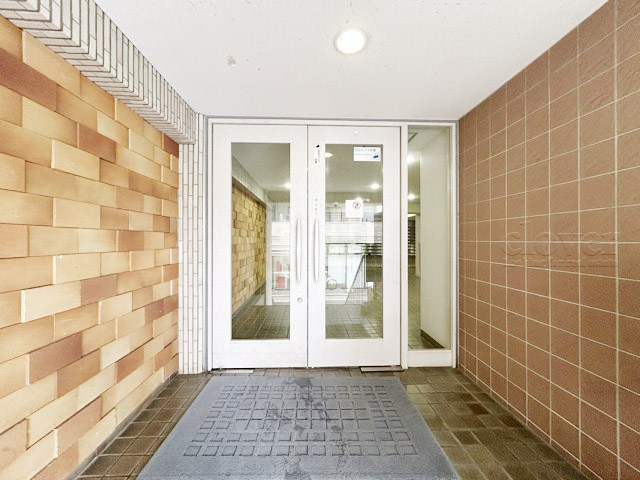 【エントランス】 | 迦葉武蔵野第3マンション | マンションの「顔」ともいうべきエントランス部分です。～即日のご見学可能～　お問合せはお気軽に。