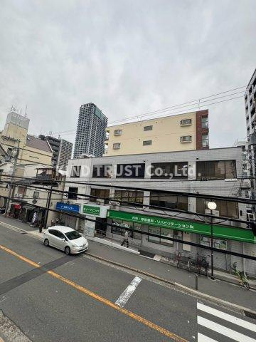 ロイヤルパークヒルズうめきたの周辺
