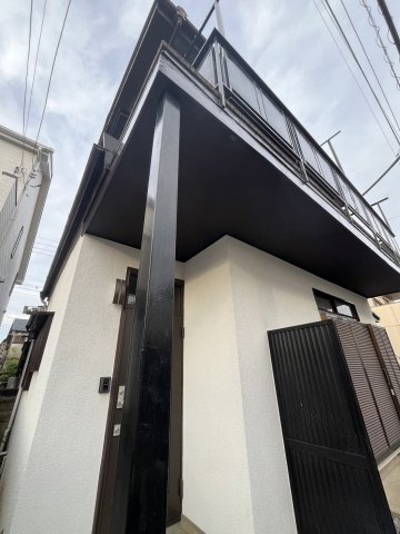 府中市西原町３丁目の一戸建ての外観
