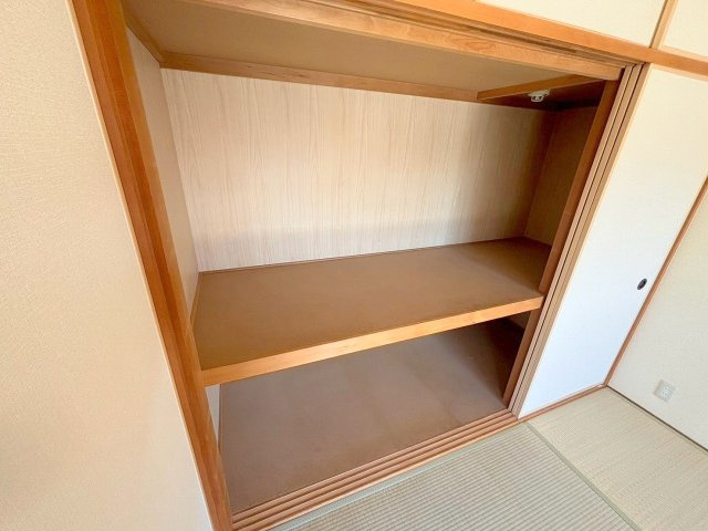 新大阪ファミール西館の収納