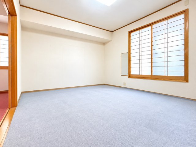 坂東市生子中古戸建の洋室