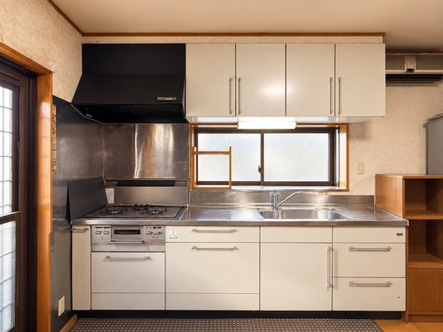 坂東市生子中古戸建のキッチン