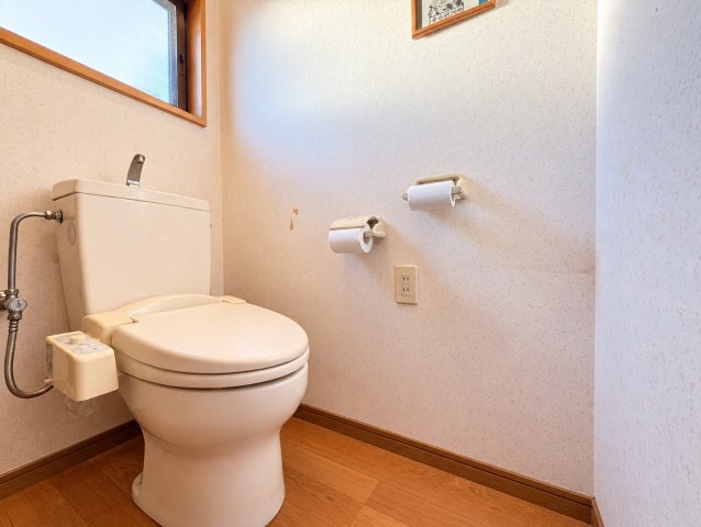 坂東市生子中古戸建のトイレ