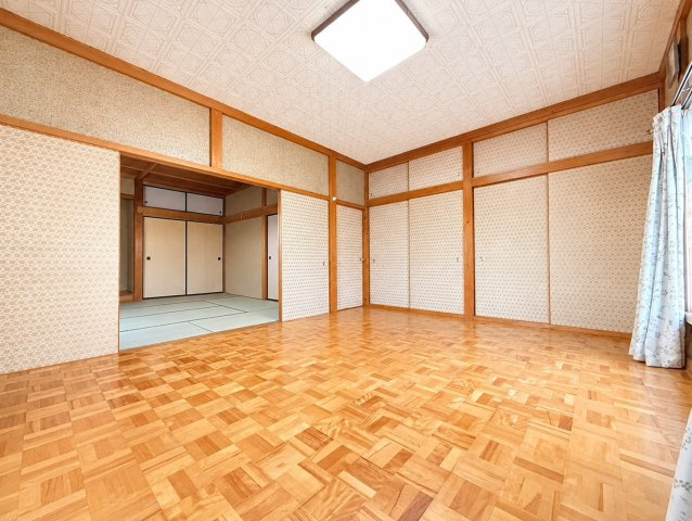 坂東市生子中古戸建の洋室