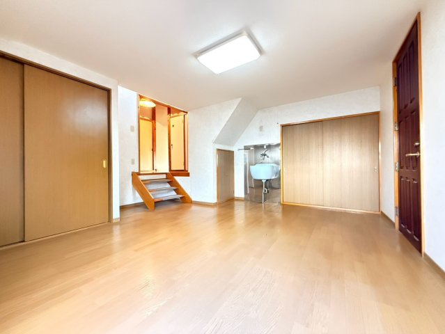 坂東市生子中古戸建の洋室