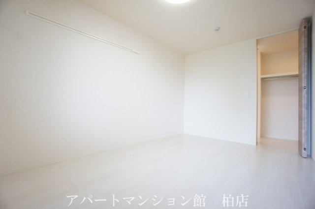 チェントラーレの収納|類似です