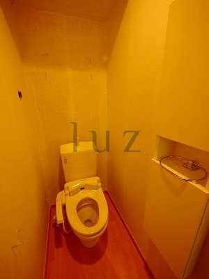 横浜市港北区菊名３丁目のアパートのトイレ