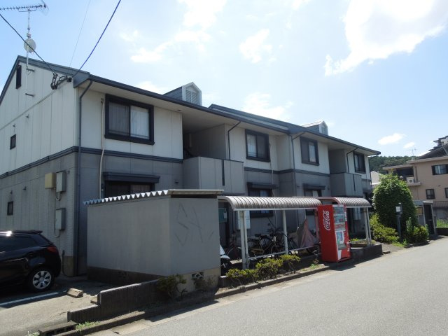 ハイカムール門松A棟の外観