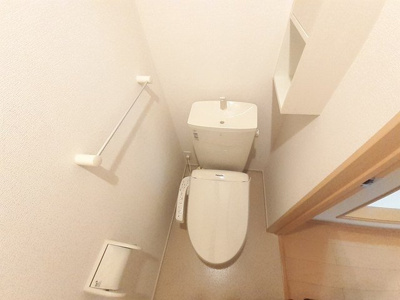 【トイレ】 | ライフエリートⅠ | 落ち着いた色調のトイレです