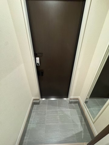 シャーメゾンエラブル梅田北の玄関|ゆったりとした玄関です