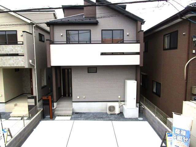 ブルーミングガーデン宇都宮市平松本町1号棟の外観